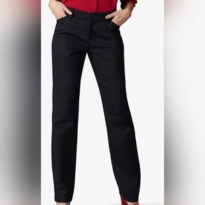 Lee Women's Wrinkle Free Relaxed Fit Straight Leg Pant Size 18